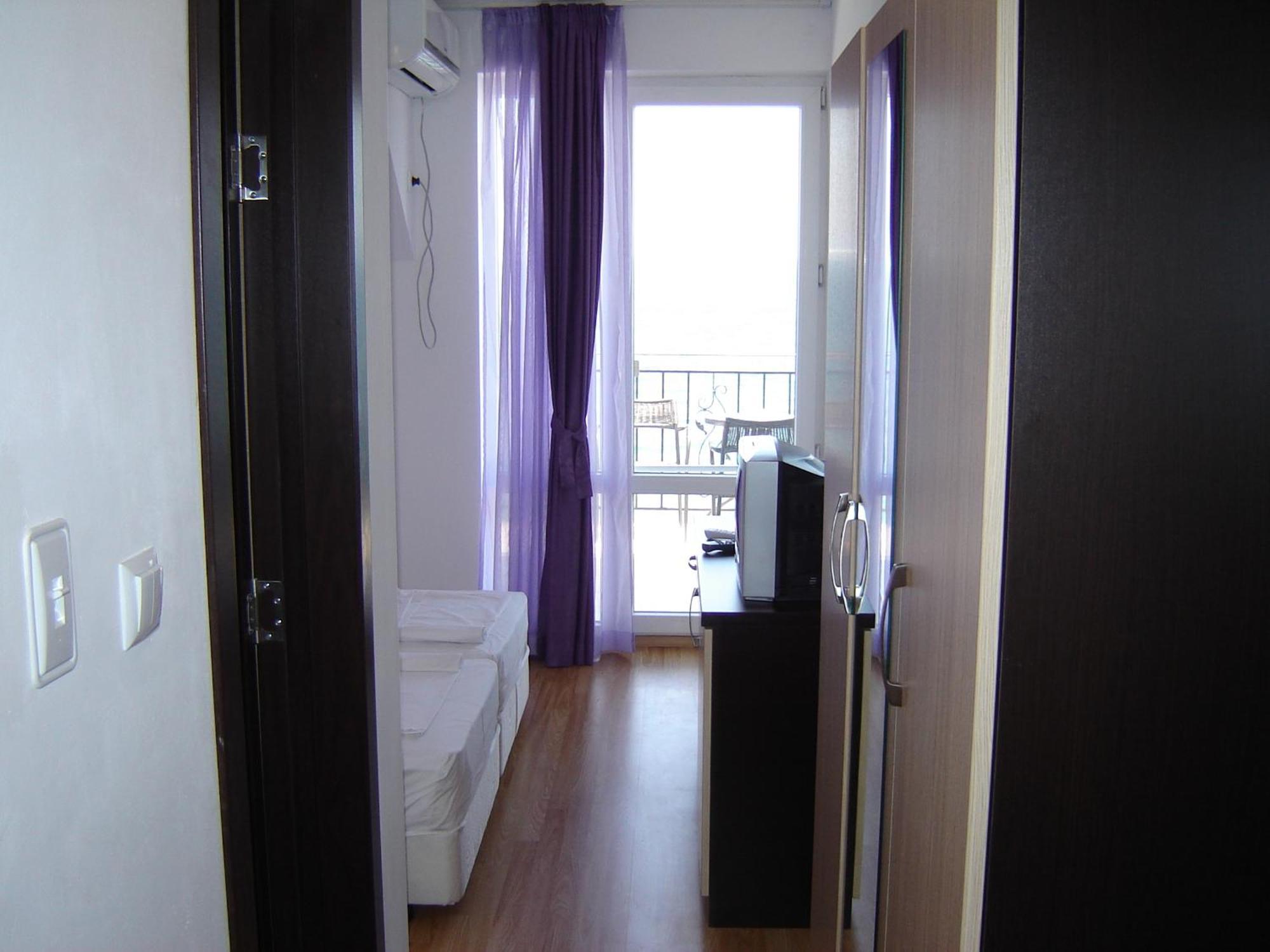 Villa Lazuren Bryag 2 Tsjernomorets Rom bilde