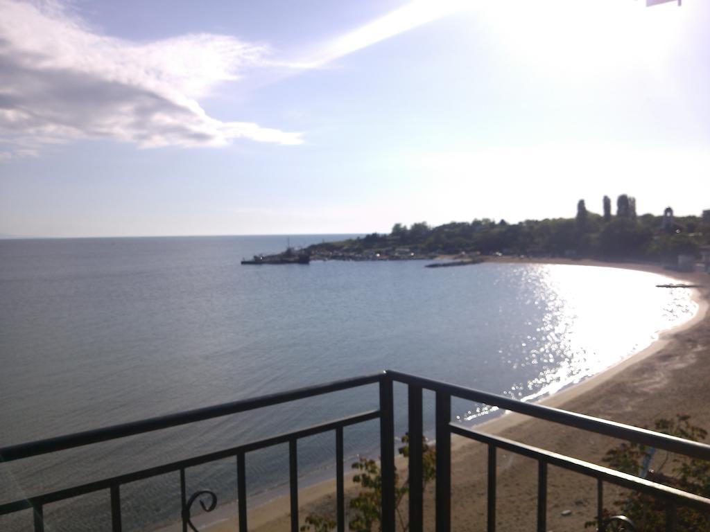 Villa Lazuren Bryag 2 Tsjernomorets Rom bilde